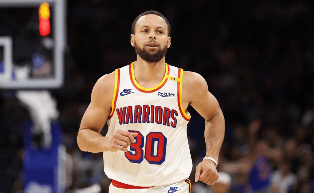 亚云体育app-包含库里连续五场比赛得分超过领先优势明显,美国队不断突破!观众掌声雷动的词条